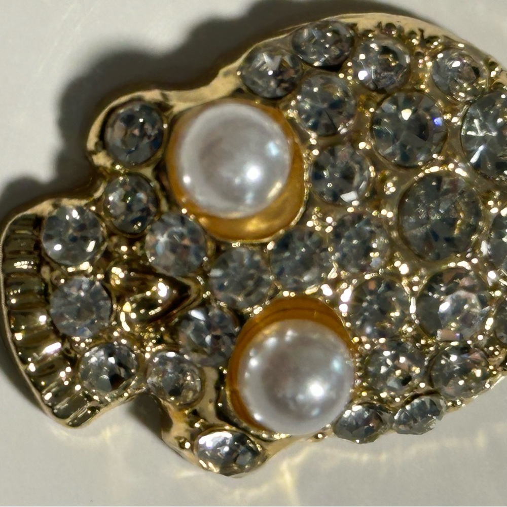 Glam Crystal Pearl Gold Skull Brooch Pin Sparkly Rhinestone Lapel Jacket Hat NWT - Picture 8 of 11